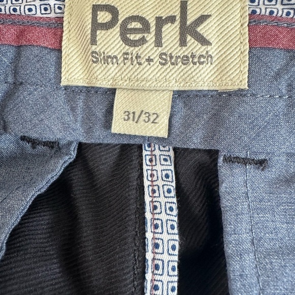 Perk Feel Good Chinos color Ink blue size 31/32 NWT - Picture 4 of 7